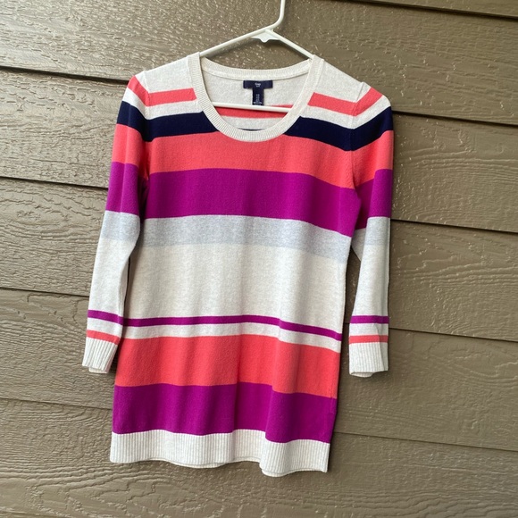 GAP Sweaters - Gap Thin Fall Sweater, S